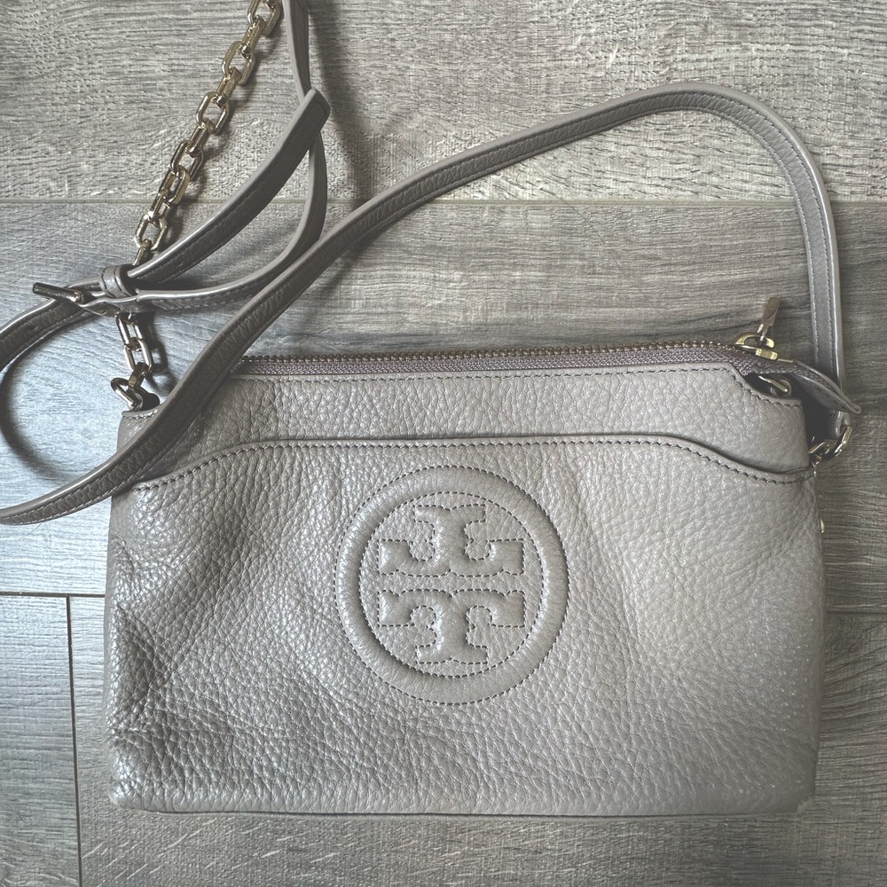 Tory Burch Pebbled Leather Crossbody Bag in Taupe